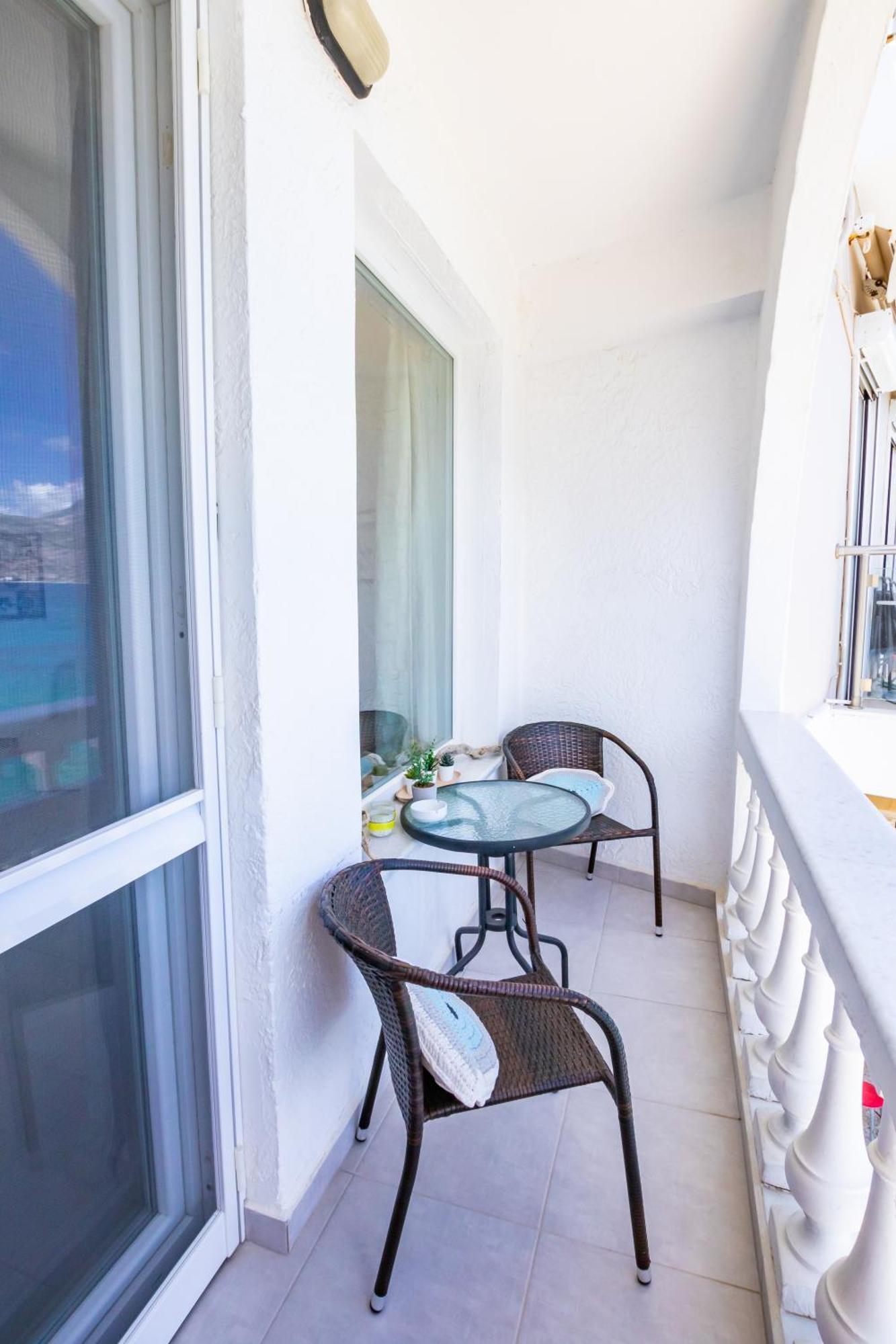 Mimis & Connie 1 Apartment Karpathos Ngoại thất bức ảnh