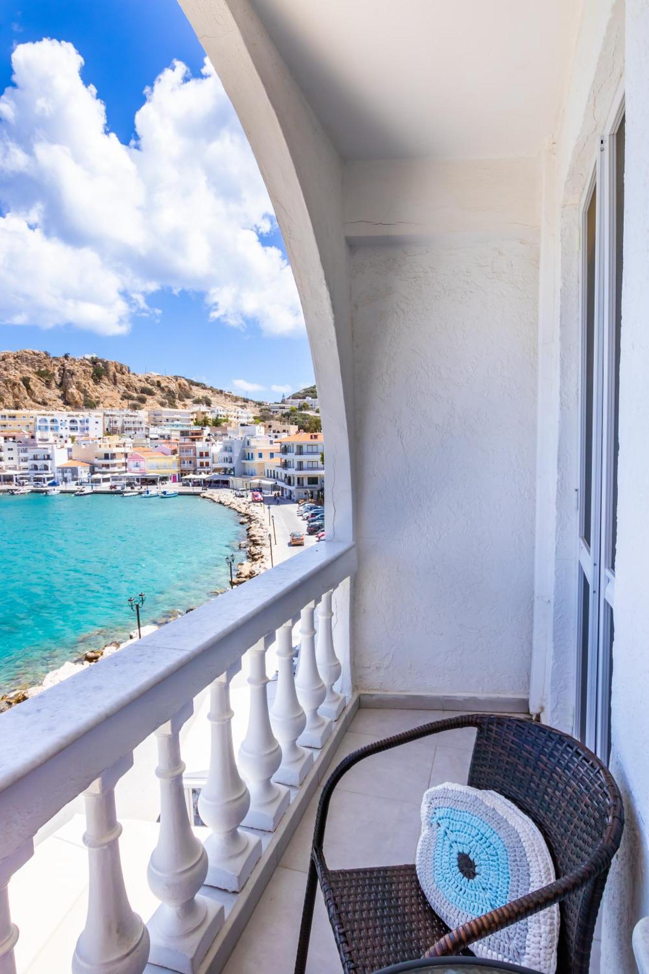 Mimis & Connie 1 Apartment Karpathos Ngoại thất bức ảnh