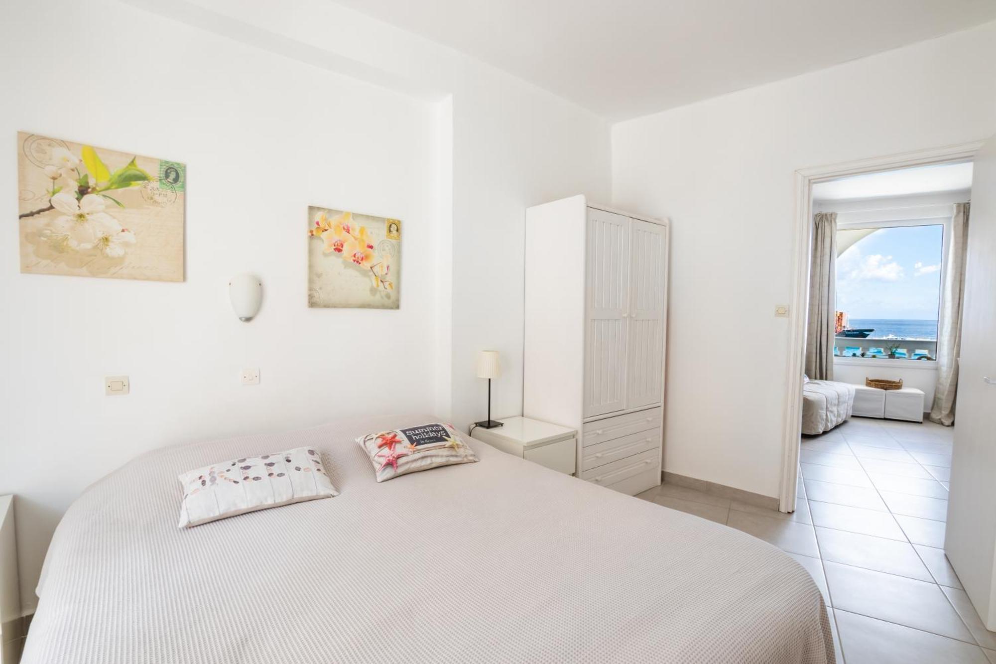 Mimis & Connie 1 Apartment Karpathos Ngoại thất bức ảnh